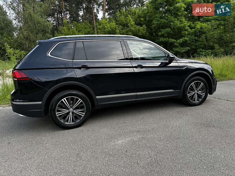 Внедорожник / Кроссовер Volkswagen Tiguan 2018 в Киеве