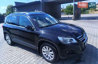 Позашляховик / Кросовер Volkswagen Tiguan 2009 в Іршаві