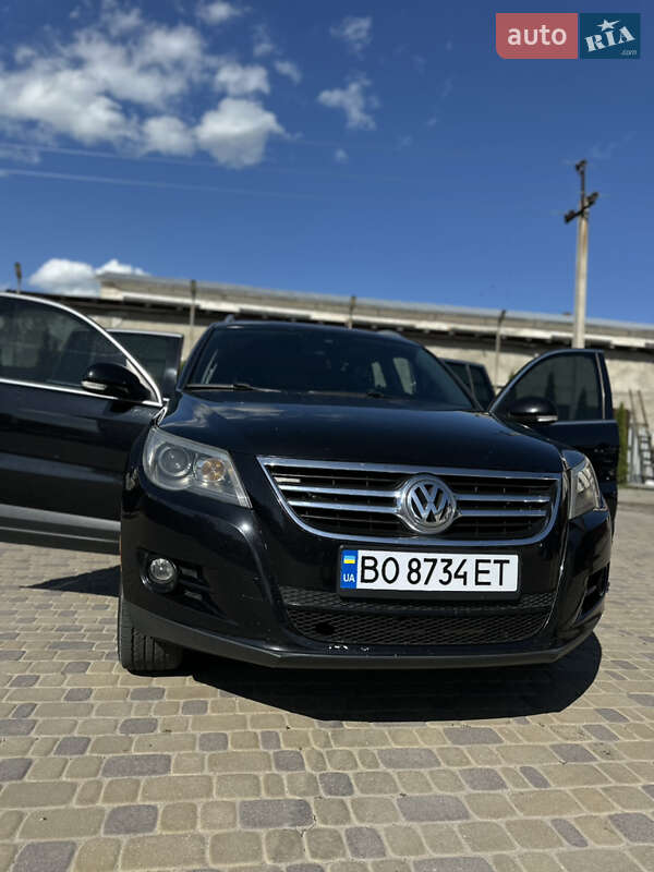 Внедорожник / Кроссовер Volkswagen Tiguan 2009 в Тернополе