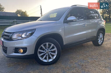 Внедорожник / Кроссовер Volkswagen Tiguan 2017 в 