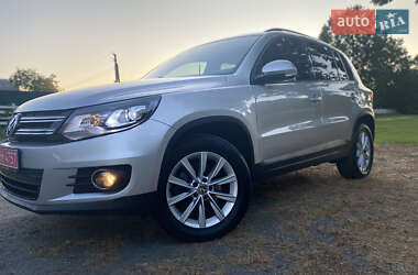 Внедорожник / Кроссовер Volkswagen Tiguan 2017 в 