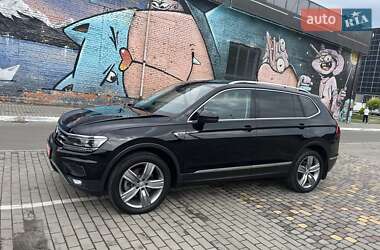 Внедорожник / Кроссовер Volkswagen Tiguan 2019 в Луцке