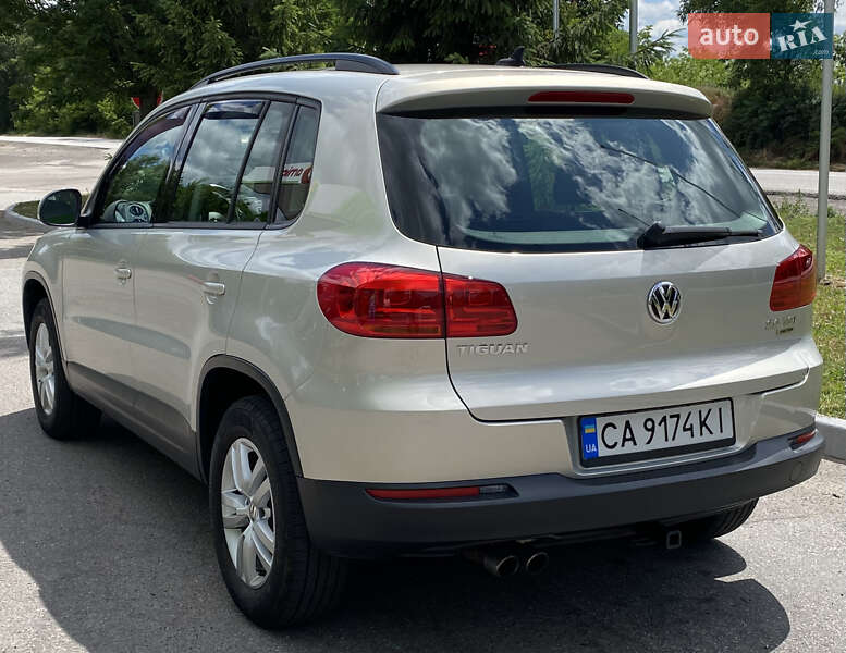 Внедорожник / Кроссовер Volkswagen Tiguan 2015 в Смеле