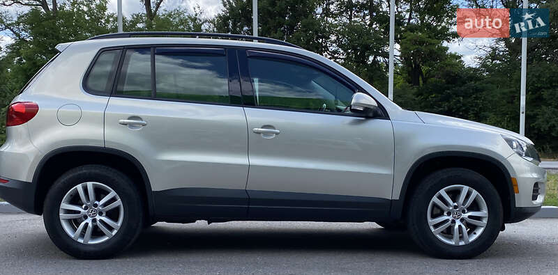 Внедорожник / Кроссовер Volkswagen Tiguan 2015 в Смеле