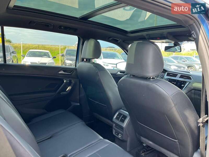 Позашляховик / Кросовер Volkswagen Tiguan 2018 в Львові