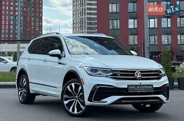 Позашляховик / Кросовер Volkswagen Tiguan 2021 в Києві