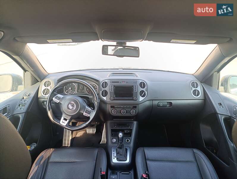 Внедорожник / Кроссовер Volkswagen Tiguan 2016 в Луцке