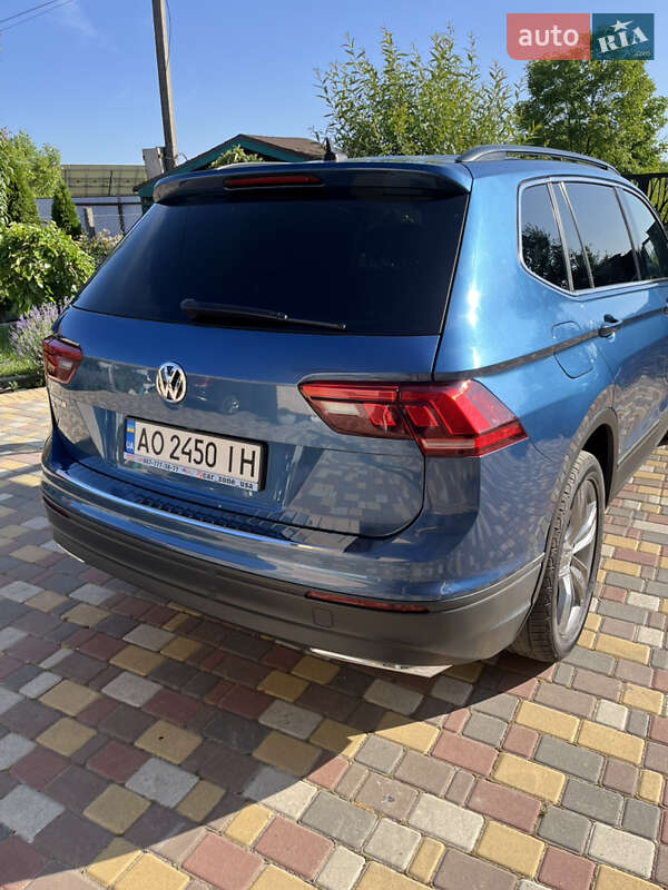 Позашляховик / Кросовер Volkswagen Tiguan 2018 в Хусті
