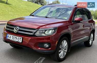 Внедорожник / Кроссовер Volkswagen Tiguan 2015 в Каменском