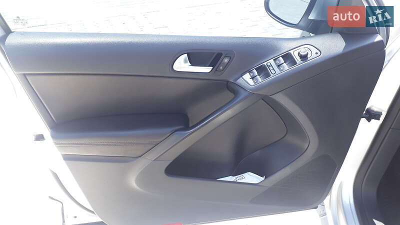 Внедорожник / Кроссовер Volkswagen Tiguan 2011 в Тернополе