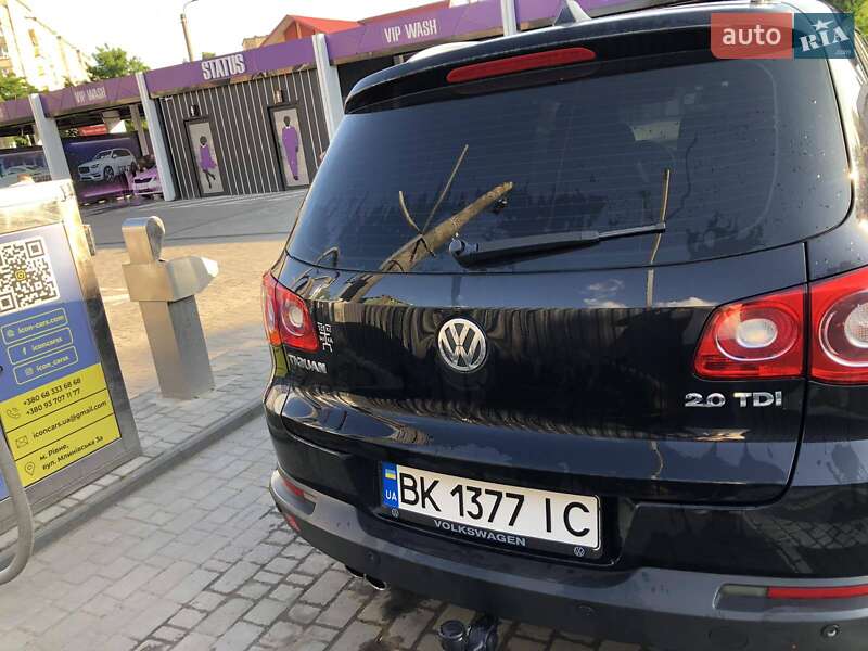 Внедорожник / Кроссовер Volkswagen Tiguan 2008 в Ровно