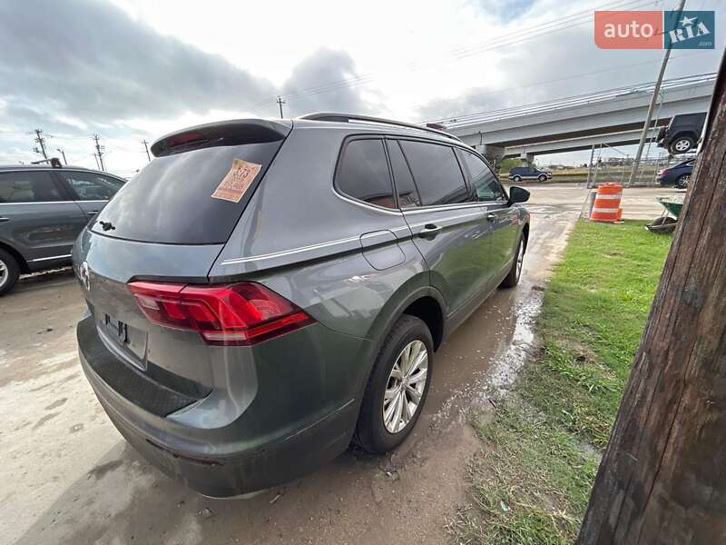 Внедорожник / Кроссовер Volkswagen Tiguan 2019 в Волочиске