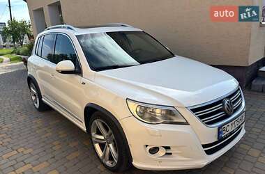 Внедорожник / Кроссовер Volkswagen Tiguan 2010 в Львове