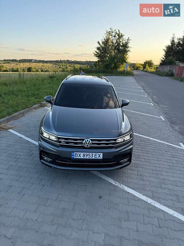 Внедорожник / Кроссовер Volkswagen Tiguan 2019 в Хмельницком