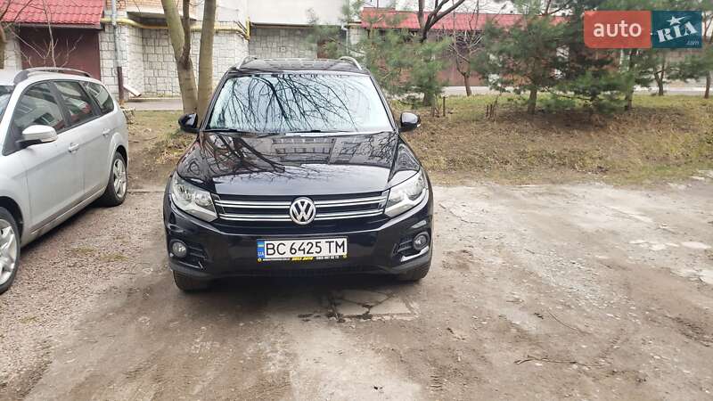 Внедорожник / Кроссовер Volkswagen Tiguan 2011 в Львове