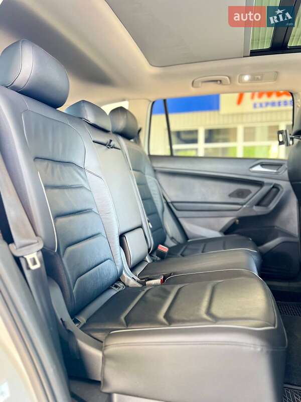 Внедорожник / Кроссовер Volkswagen Tiguan 2018 в Николаеве