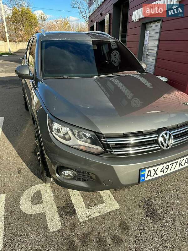 Внедорожник / Кроссовер Volkswagen Tiguan 2011 в Тернополе