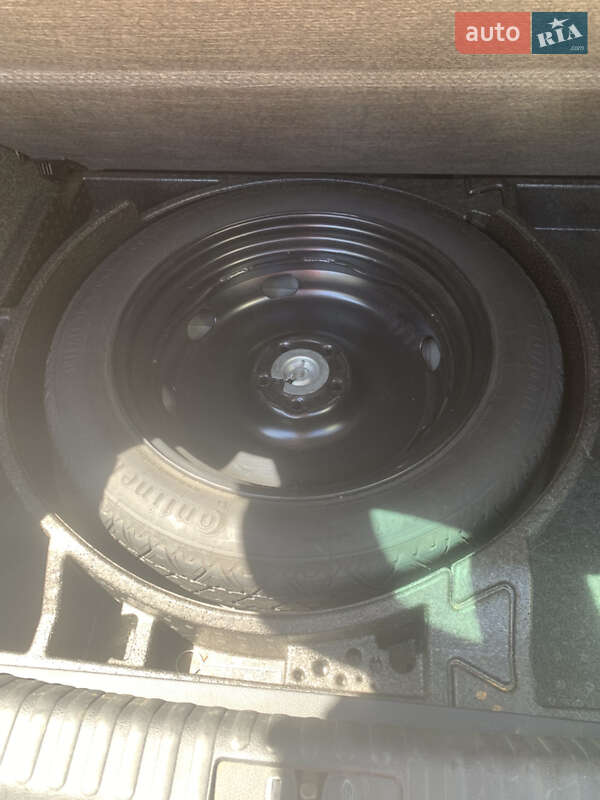 Внедорожник / Кроссовер Volkswagen Tiguan 2014 в Киеве