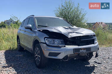 Позашляховик / Кросовер Volkswagen Tiguan 2020 в 