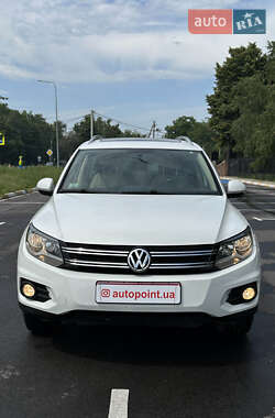 Позашляховик / Кросовер Volkswagen Tiguan 2015 в Білогородці