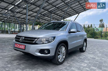 Внедорожник / Кроссовер Volkswagen Tiguan 2015 в 