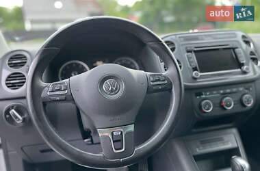 Внедорожник / Кроссовер Volkswagen Tiguan 2015 в 