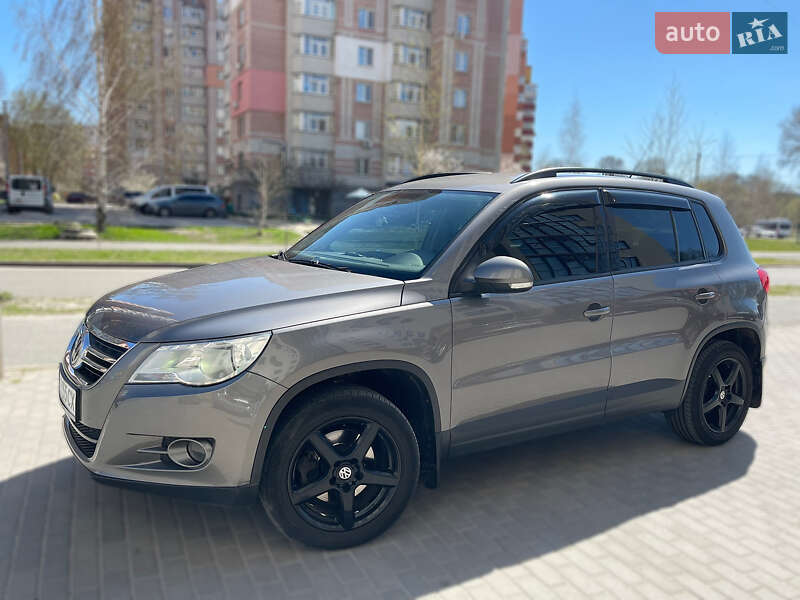 Volkswagen Tiguan 2011