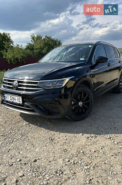 Внедорожник / Кроссовер Volkswagen Tiguan 2022 в Ивано-Франковске