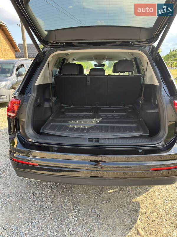 Внедорожник / Кроссовер Volkswagen Tiguan 2022 в Ивано-Франковске