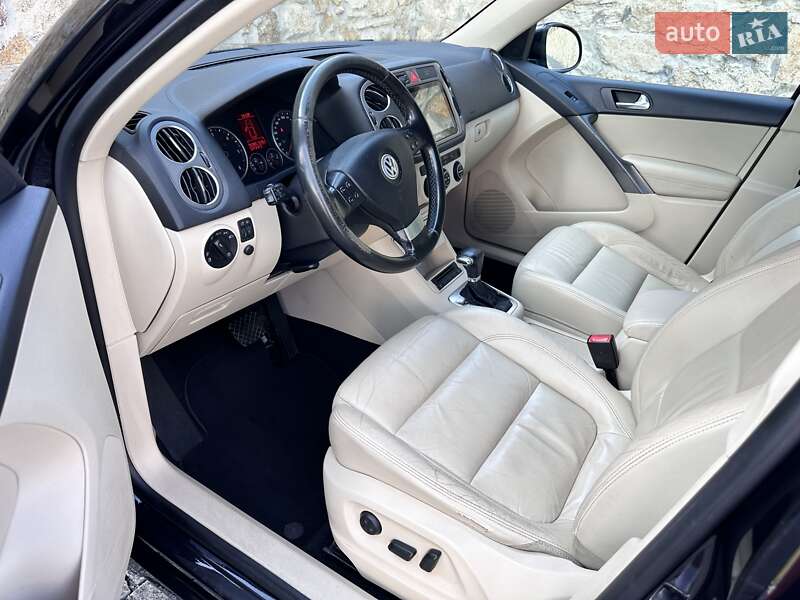 Внедорожник / Кроссовер Volkswagen Tiguan 2008 в Ровно