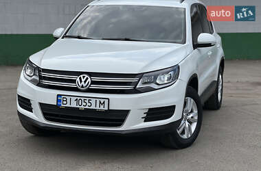 Внедорожник / Кроссовер Volkswagen Tiguan 2016 в Софиевской Борщаговке