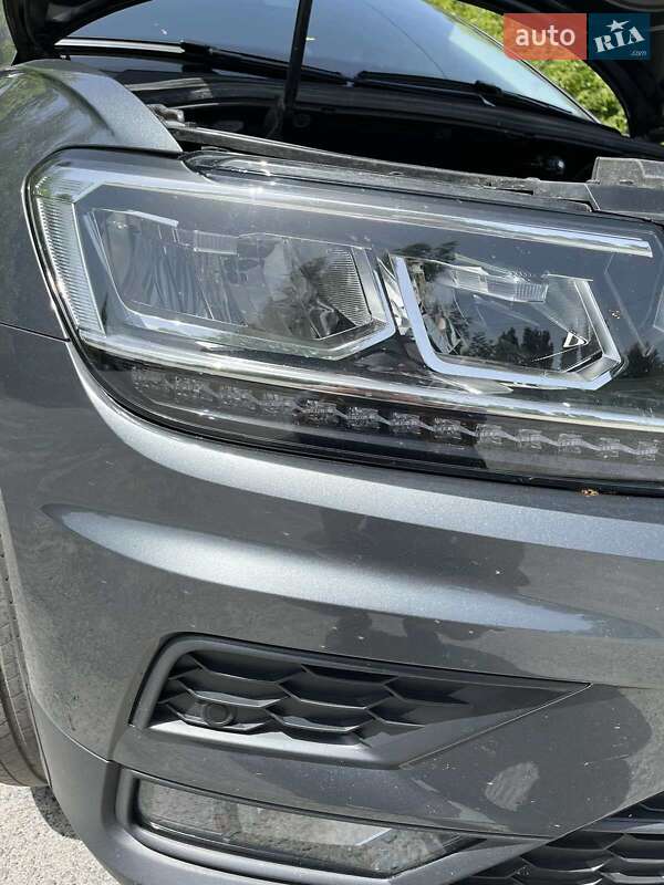 Позашляховик / Кросовер Volkswagen Tiguan 2020 в Звягелі