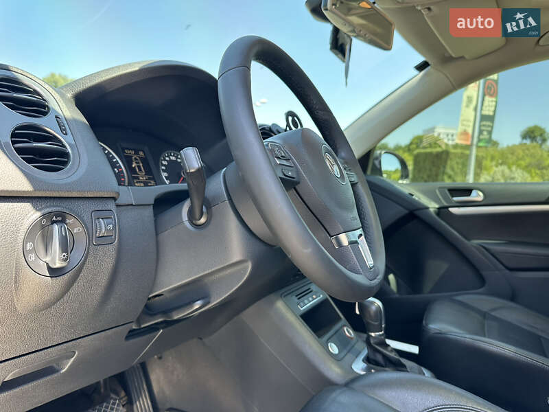 Позашляховик / Кросовер Volkswagen Tiguan 2014 в Дніпрі