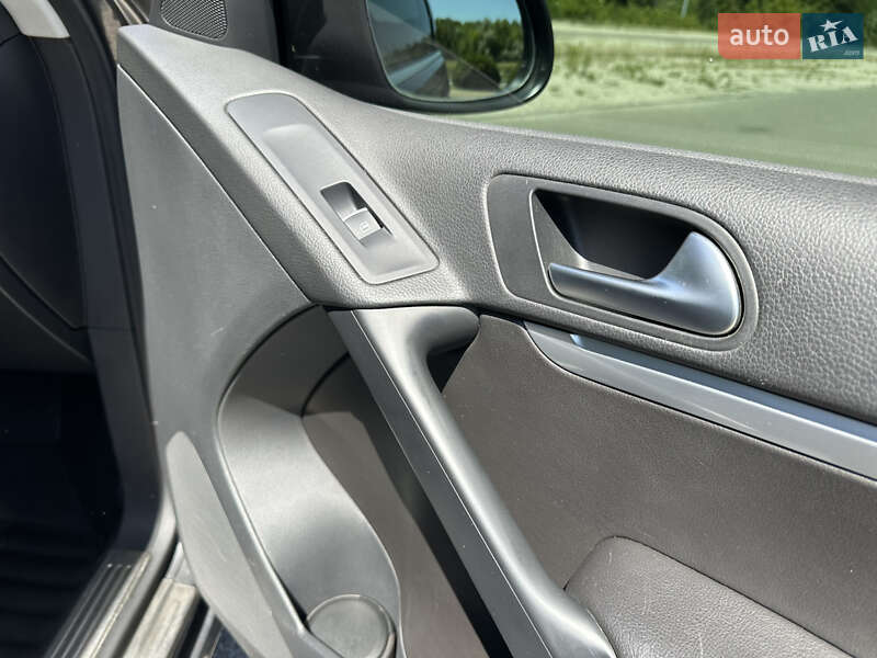 Позашляховик / Кросовер Volkswagen Tiguan 2014 в Дніпрі