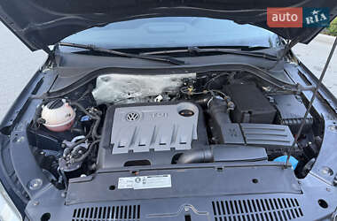 Внедорожник / Кроссовер Volkswagen Tiguan 2012 в 