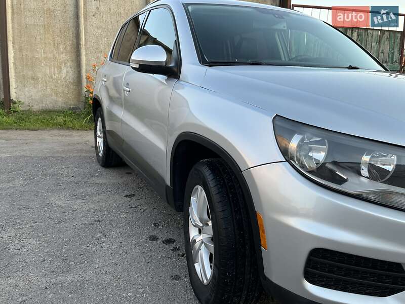 Внедорожник / Кроссовер Volkswagen Tiguan 2016 в Миргороде