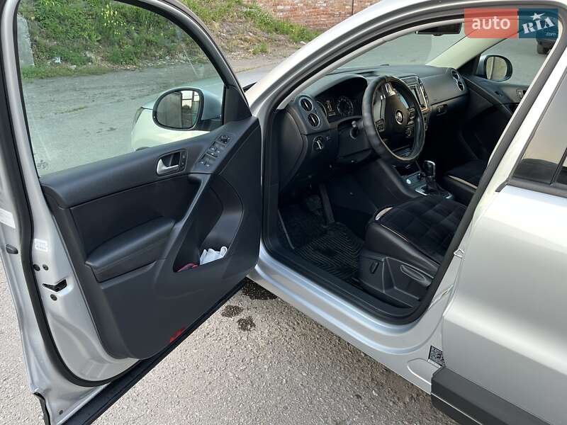 Внедорожник / Кроссовер Volkswagen Tiguan 2016 в Миргороде