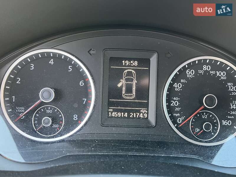 Внедорожник / Кроссовер Volkswagen Tiguan 2016 в Миргороде