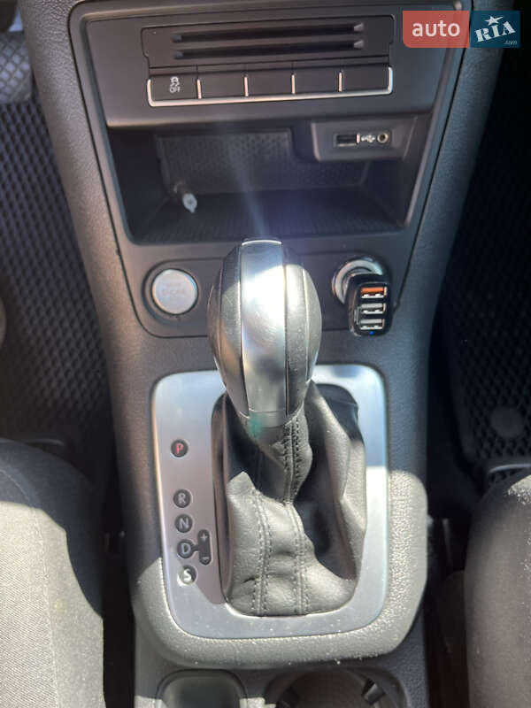 Внедорожник / Кроссовер Volkswagen Tiguan 2017 в Звягеле