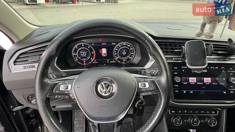 Внедорожник / Кроссовер Volkswagen Tiguan 2017 в Виннице