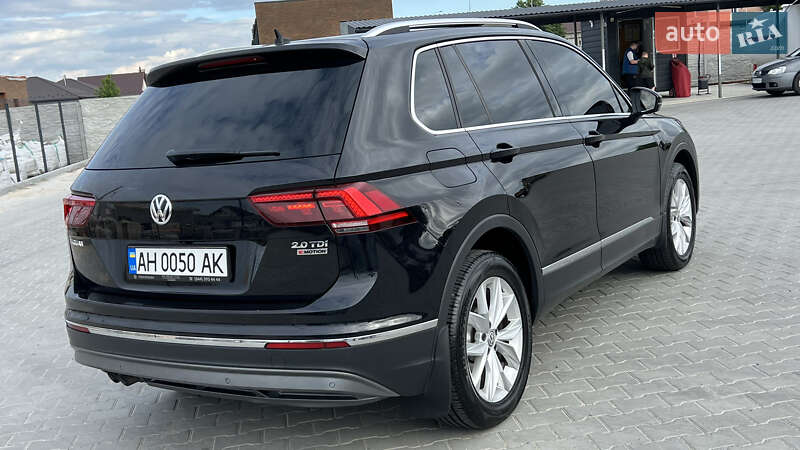 Внедорожник / Кроссовер Volkswagen Tiguan 2017 в Виннице