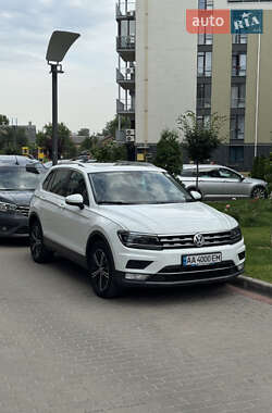 Позашляховик / Кросовер Volkswagen Tiguan 2017 в Києві