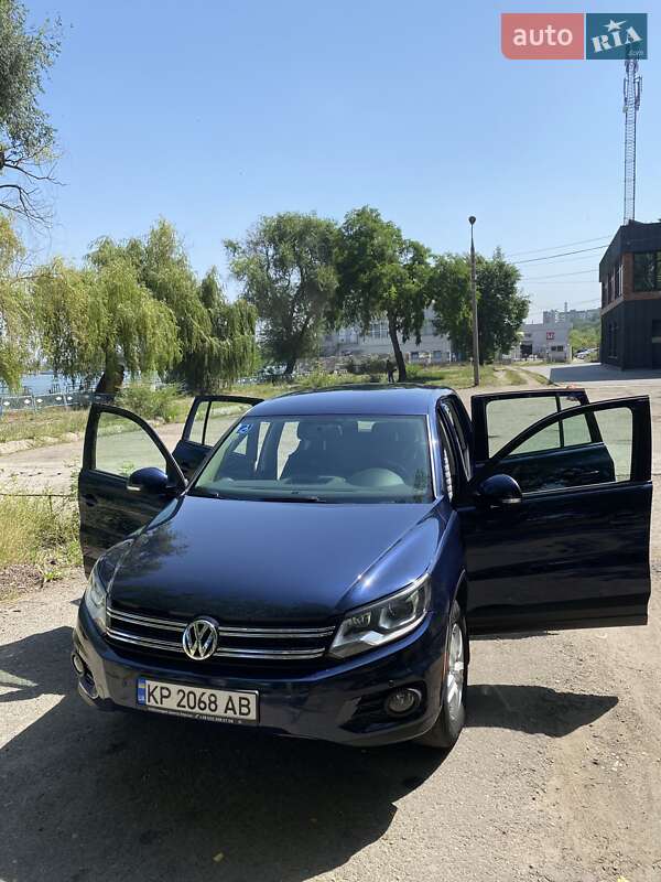 Внедорожник / Кроссовер Volkswagen Tiguan 2013 в Запорожье