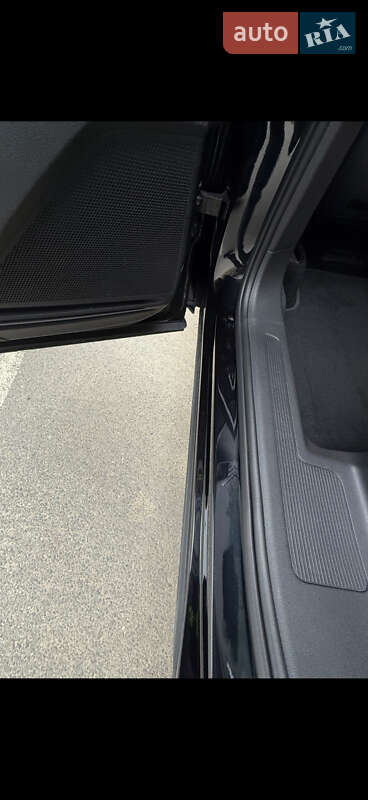 Внедорожник / Кроссовер Volkswagen Tiguan 2019 в Львове