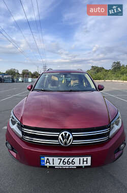 Внедорожник / Кроссовер Volkswagen Tiguan 2014 в Киеве