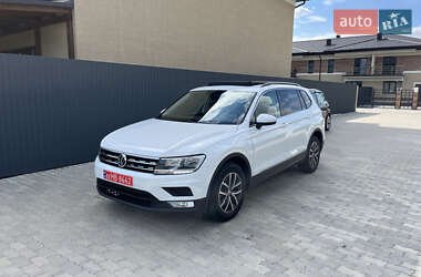 Внедорожник / Кроссовер Volkswagen Tiguan 2018 в Ужгороде