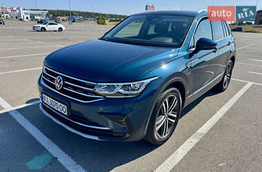 Позашляховик / Кросовер Volkswagen Tiguan 2022 в Києві