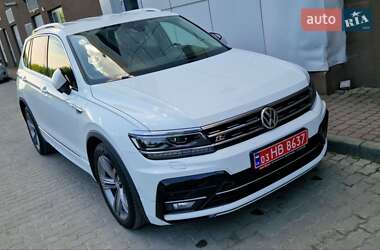 Позашляховик / Кросовер Volkswagen Tiguan 2018 в Львові