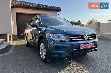 Внедорожник / Кроссовер Volkswagen Tiguan 2018 в Почаеве