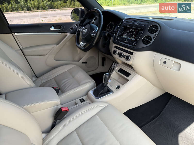 Внедорожник / Кроссовер Volkswagen Tiguan 2014 в Днепре